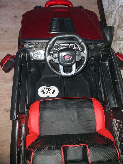 Детский машина с пультом