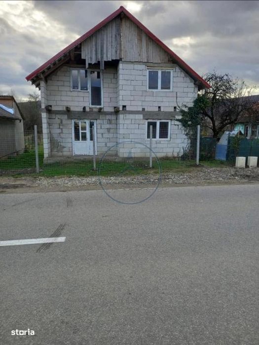 Casa de vanzare – la 15 km de Bistrita