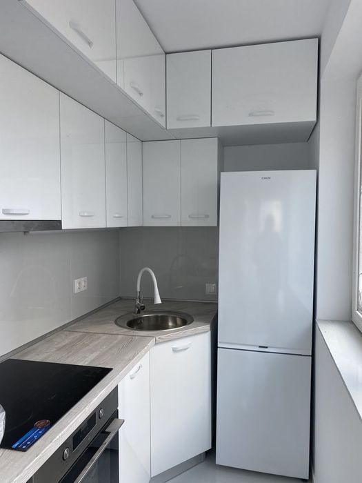 Дава се под наем Четиристаен апартамент в София, Обеля 2 - 126 кв.м за 900 € - Снимка #1
