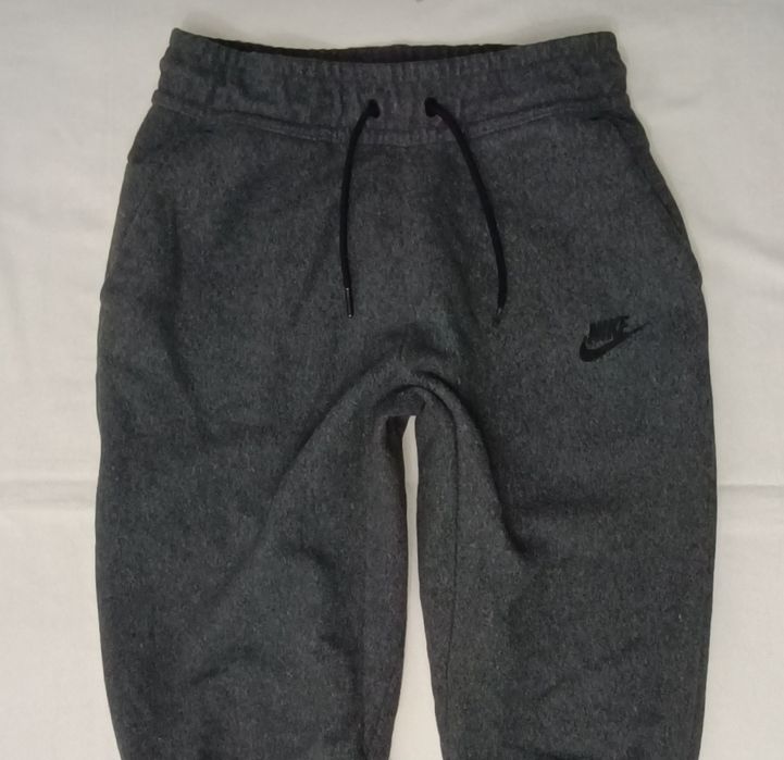 Nike Tech Fleece Sweatpants оригинално долнище ръст 147-158см Найк