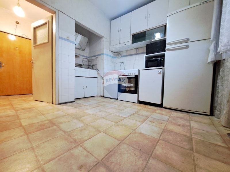 Продава се Двустаен апартамент в Варна, Базар Левски - 55 кв.м за 2182 €/кв.м - Снимка #3