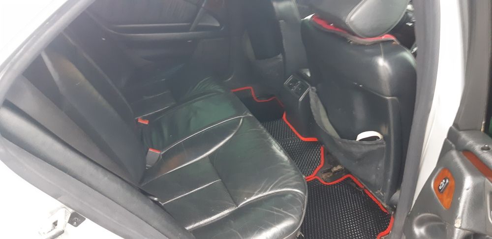 Продам а/м Мерседес w210