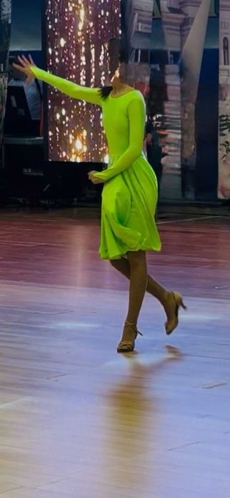 Rochie verde neon ptr. dans sportiv - 150 cm