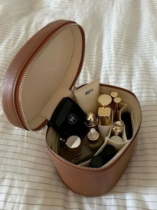 Продам косметичку