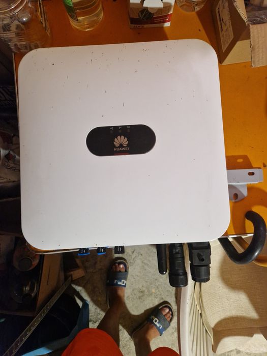 Vand invertor monofaza Huawei