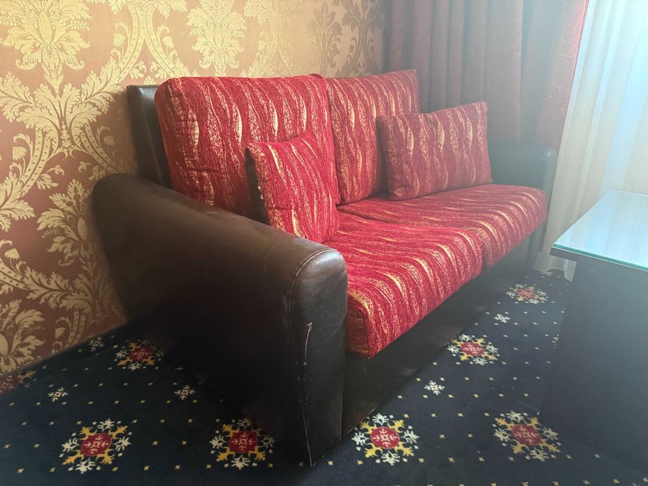 Двоен диван с разтегателен механизъм