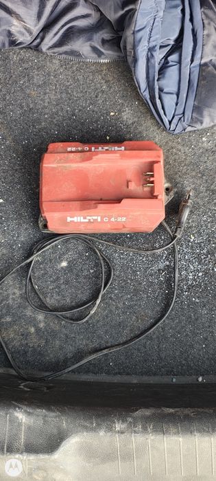 Зарядное устройство Hilti