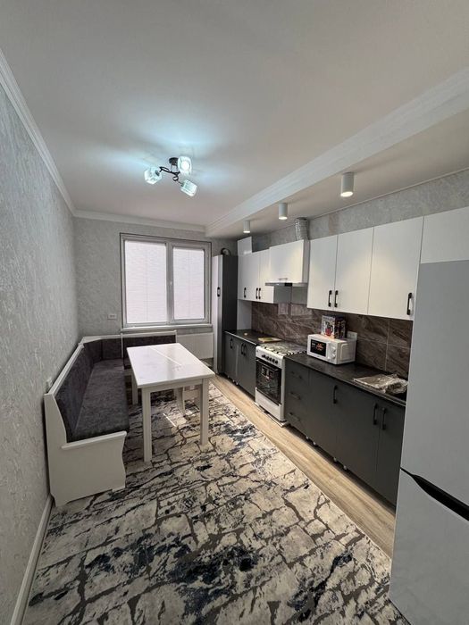 Сдаётся 2 ком кв по суточно Сергели-3а