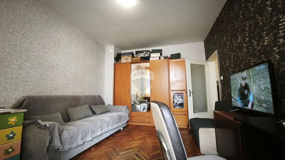 Продава се Двустаен апартамент в Варна, Възраждане 3 - 40 кв.м за 1988 €/кв.м - Снимка #2