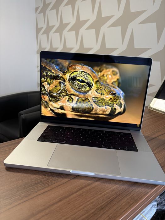 MacBook Pro 17インチ MacBook Pro (15 inchi, 2017) - Specificații tehnice - Apple