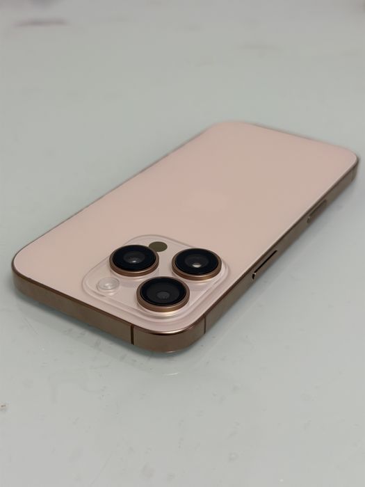Iphone / 16 Pro / 128 GB / Desert Titanium