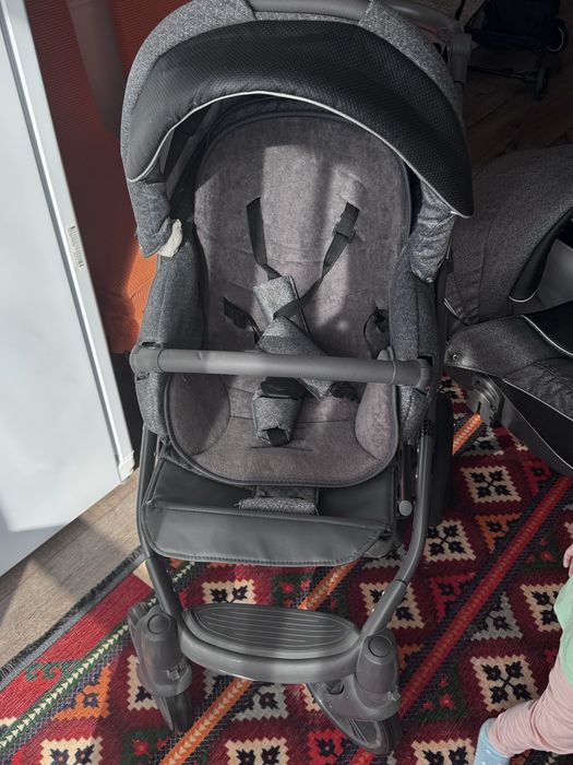 Коляска с люлькой Adamex