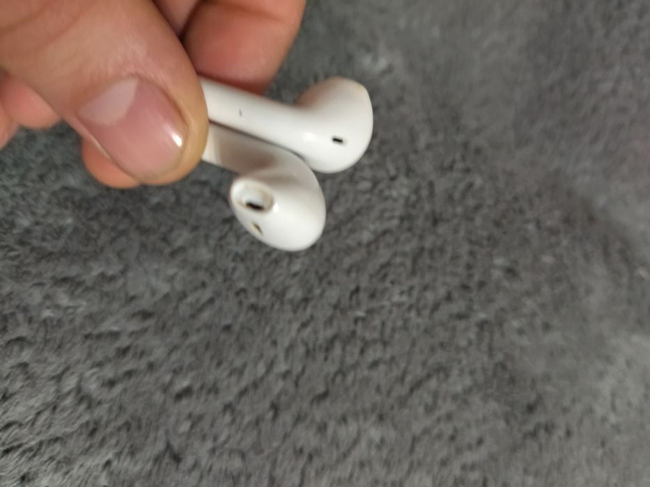 Айрподс с кейсом продам