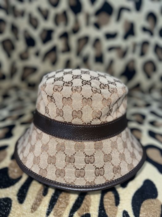 Palarie/Boneta/Bucket Gucci *Impecabila*