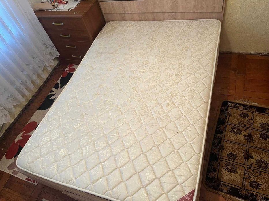 Pat plus saltea 140 latime pe 200 lungime