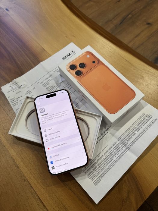 Iphone 17 Pro 256GB Orange Гаранция ! Отличен !