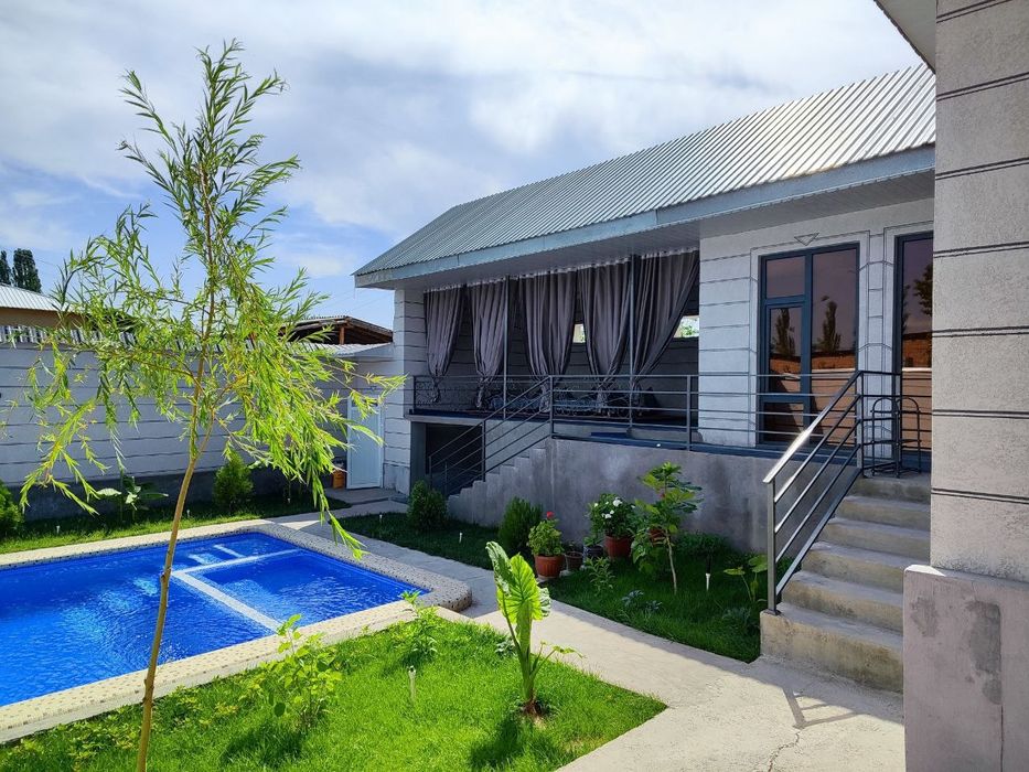 Oqtosh dacha oilaviy