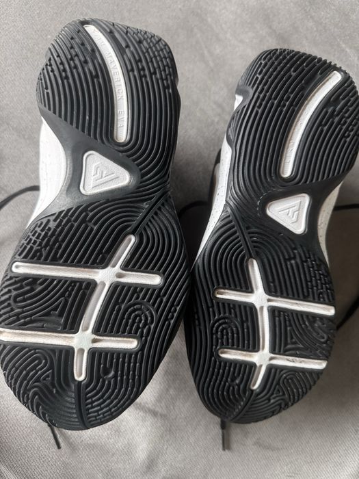 Маратонки найк  детски 37,5 номер Nike Giannis Immortality 4