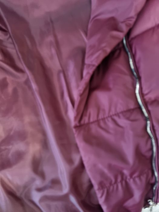 Куртка с поясом бордо