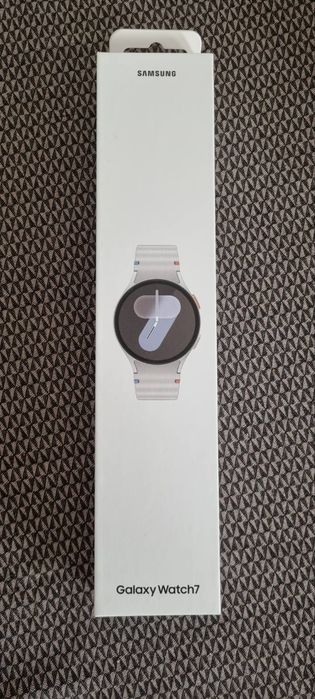 Чисто нов Samsung  Watch 7 (44mm) - Сребрист, Запечатан, Гаранция!