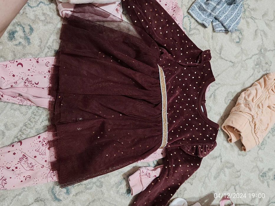 Haine mărimea 68 ferite , impecabilei