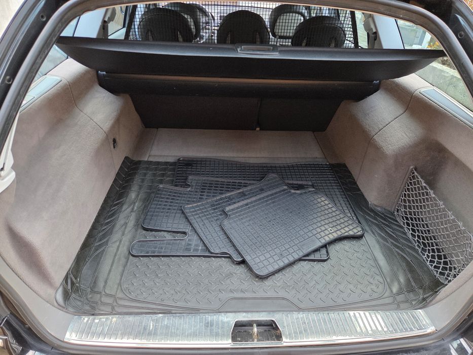 Мерцедес Е 220 комби