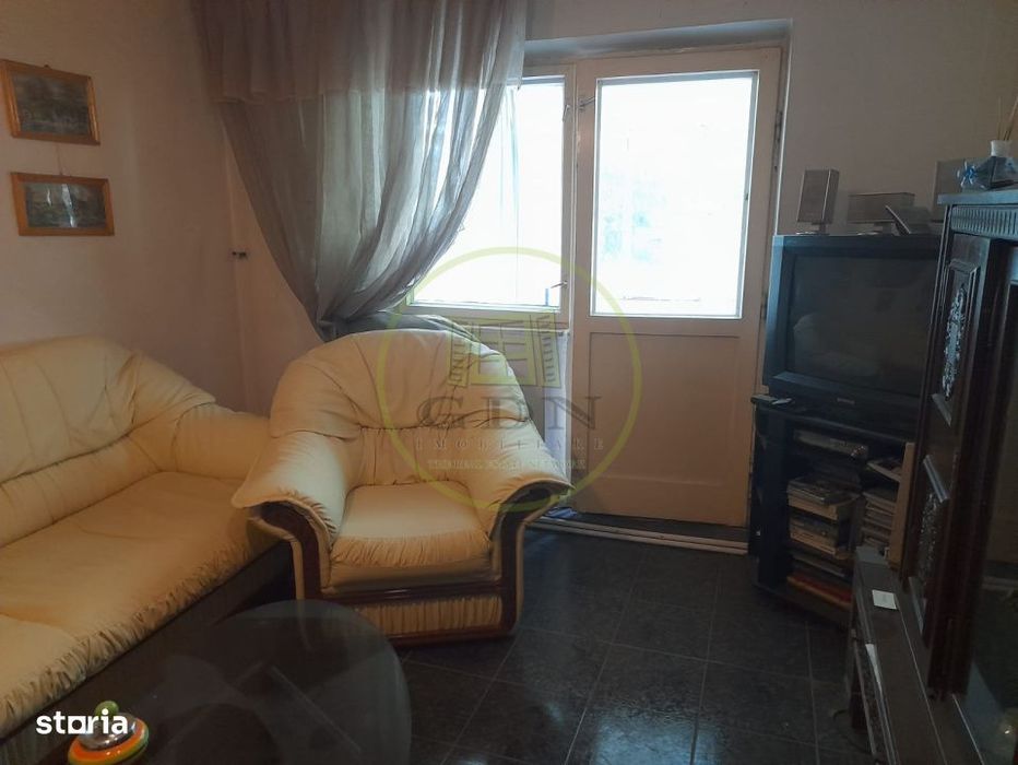 Apartament 4 camere etaj1 de vanzare pe B-dul unirii in Fagaras j — fotografia 3