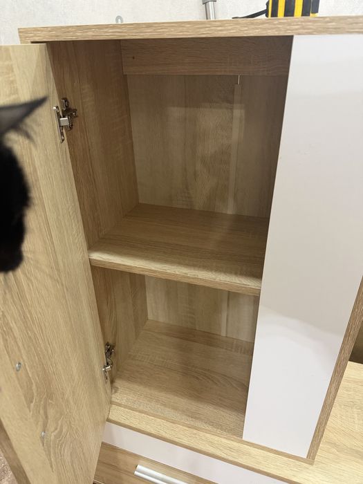 Стенка для зала . Тумба