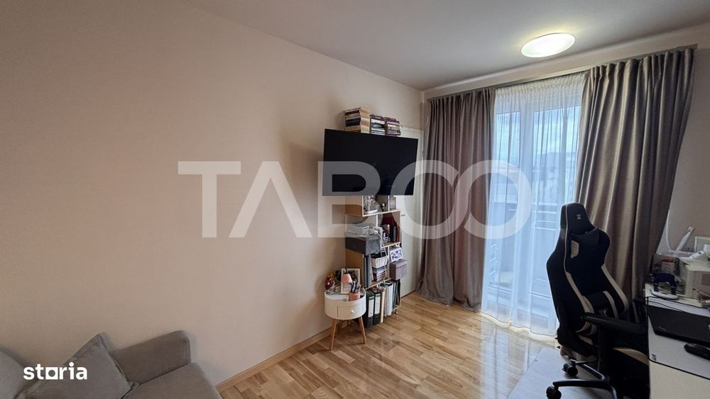 Penthouse 3 camere si doua locuri parcare de vanzare in City Residence