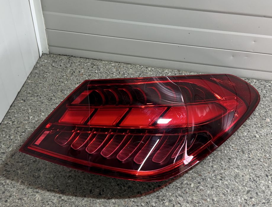 Tripla Mercedes-Benz C W206