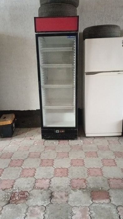 Холодильник витринные,для магазина