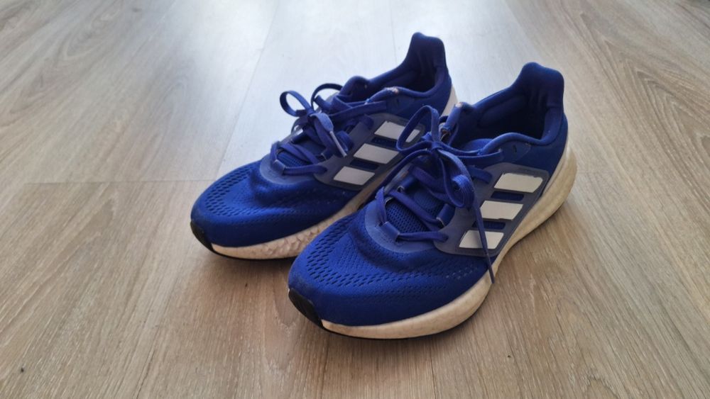 Кроссовки Adidas