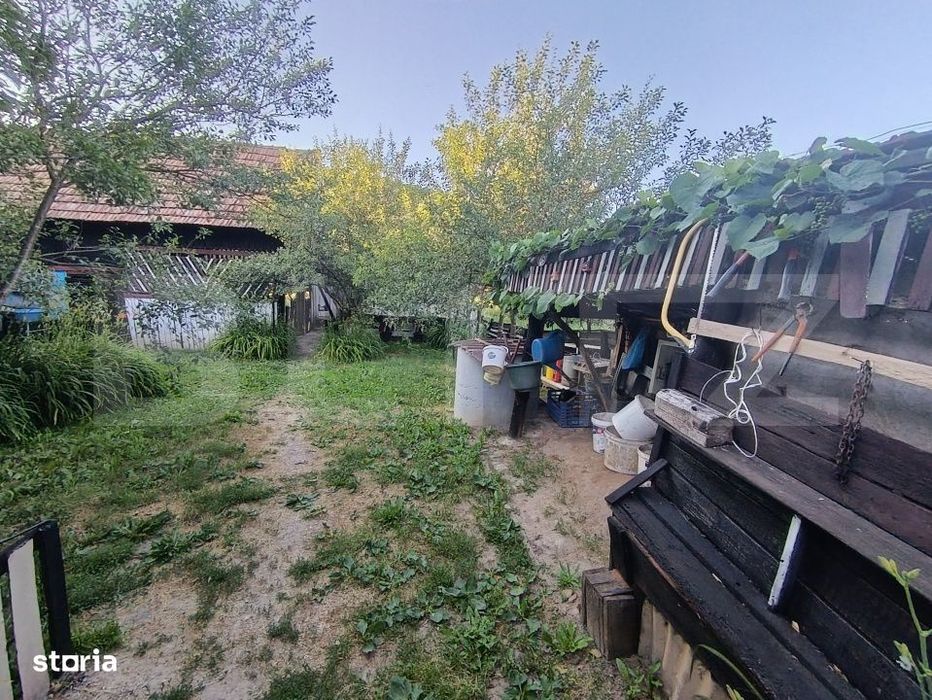 Casa cu 2 camere cu Anexe
