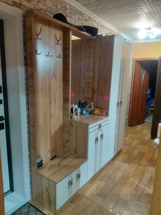 Продам 3 комн квартиру на 7 мкр