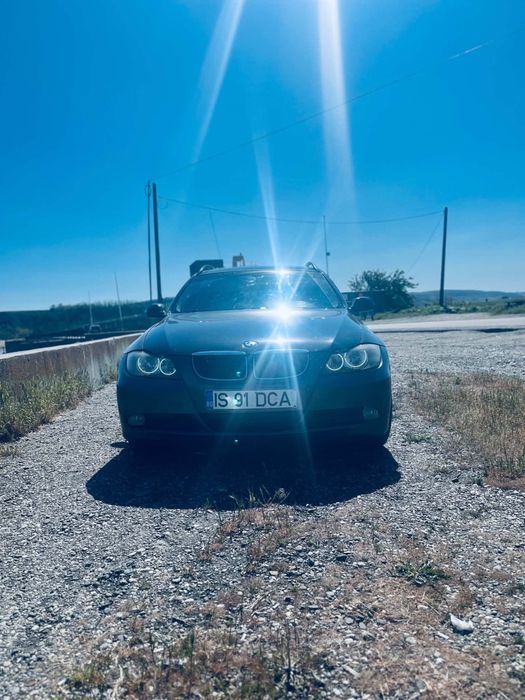 Vand Bmw e91 ,km reali  toate actele  la zi mai multe detalii in privat la nr 0733869685