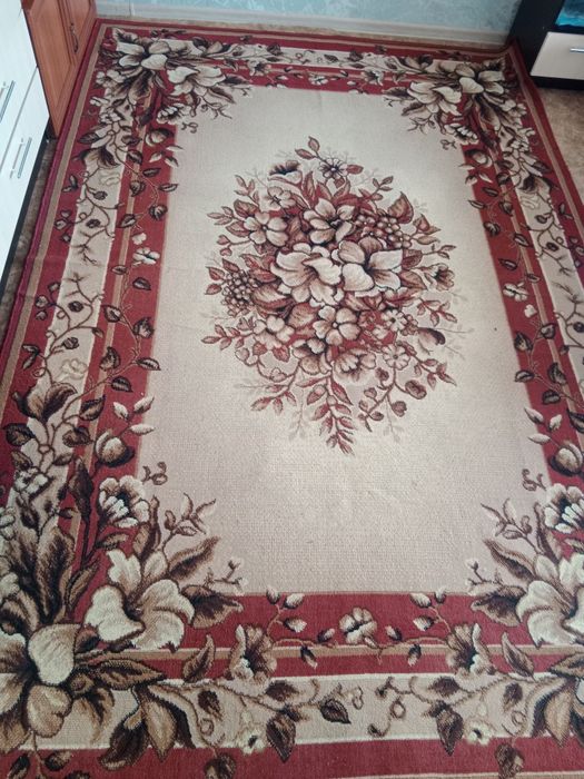 Продам ковры срочно