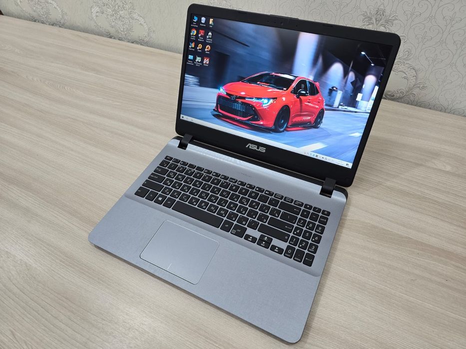ASUS, Celeron 8Th, SSD 256Gb, Ram 4Gb, Full HD IPS