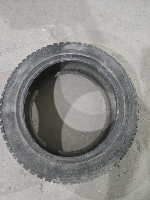 Продам шины  215 50 на 17