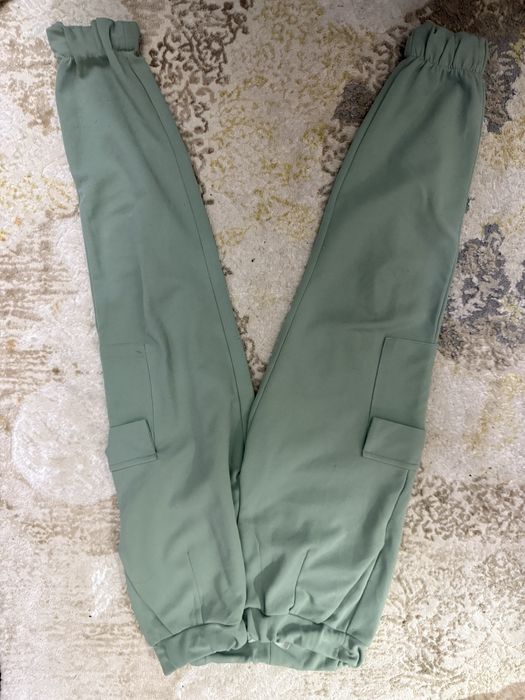 Продаютя детские брюки и трико