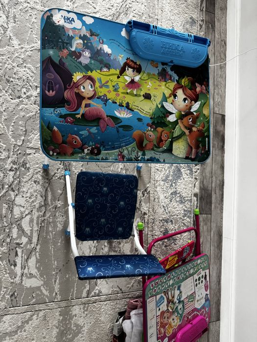 Детский стол и стул