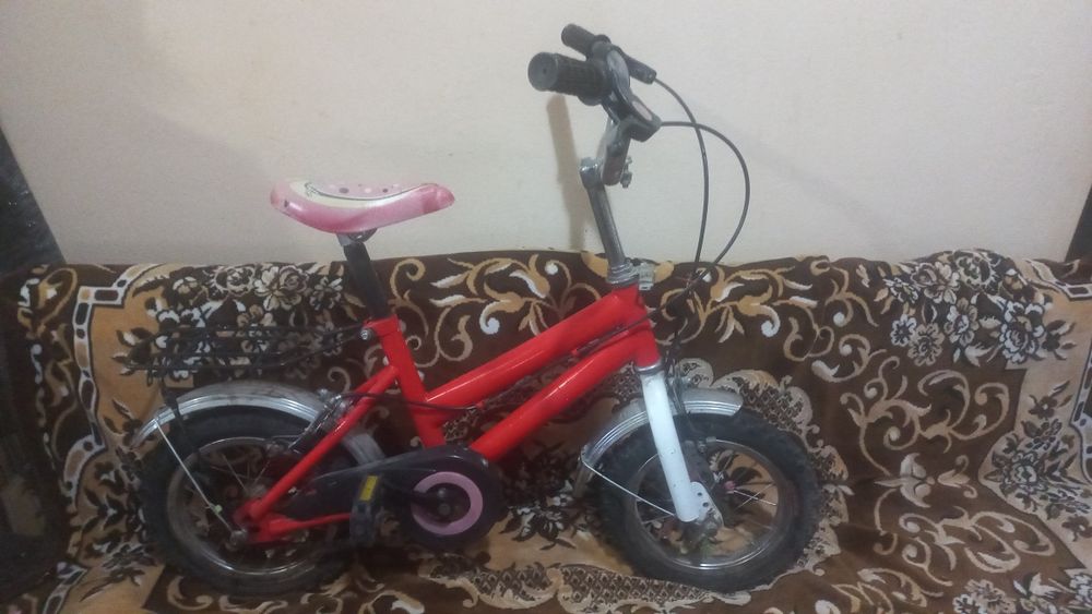 Vand bicicleta pentru copii 12 1/2 in