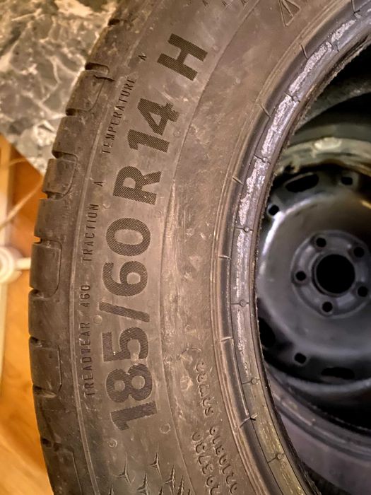 Anvelope Continental UltraContact 185/60 R14 82H rulate 1 sezon ca nou
