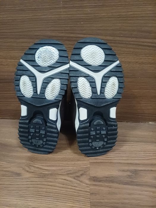 Зимни детски боти