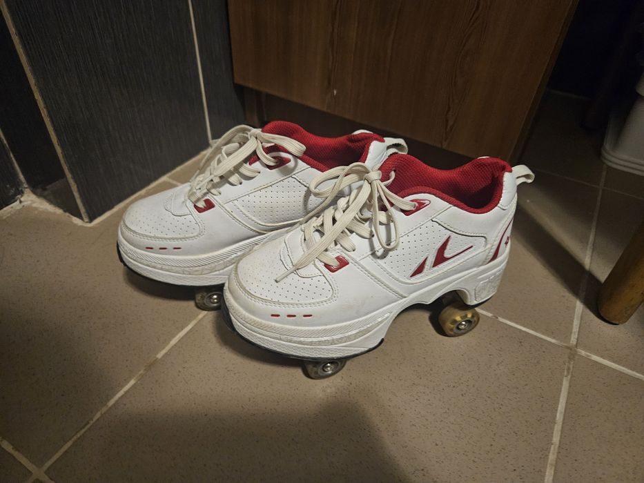 Adidasi role Agloat Roller Skates