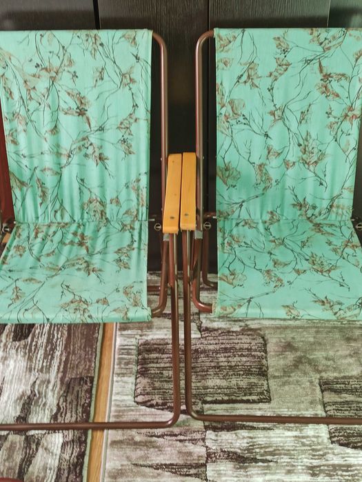 Vând 1 scaun pentru camping ( pitnic ) nou, nefolosit.