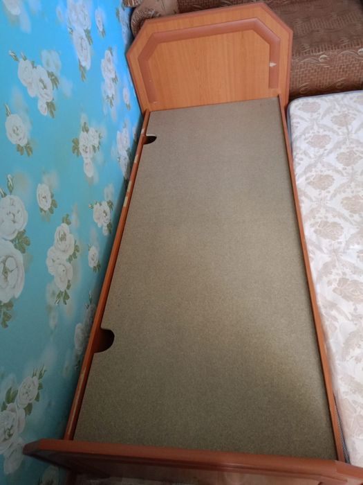 Кровать односпальная