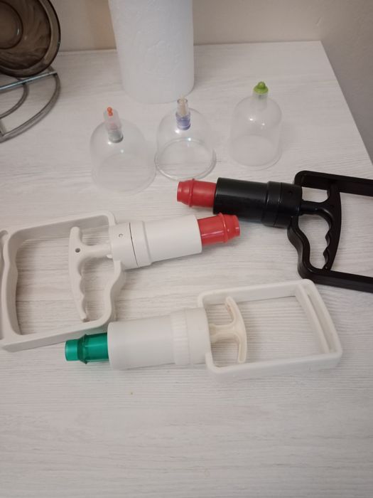 Продаются банки и насос для хиджамы