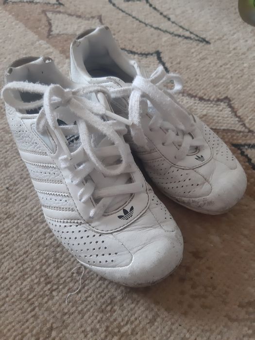 Продам детскую обувь