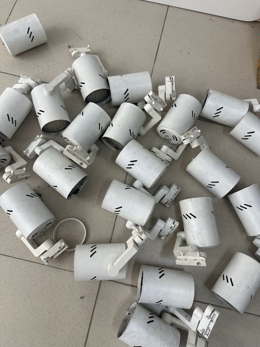 Споты потолочные белые