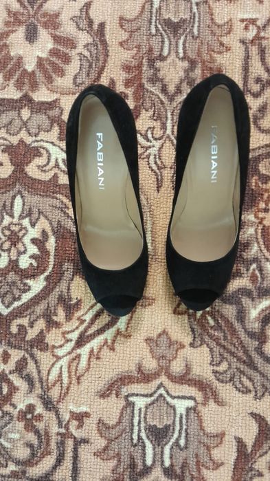 Туфли черные на удобном каблуке